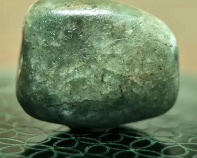 Жадеит зеленый камень свойства знак зодиака. Удивительные способности минерала. Жадеитовая пекинская капуста